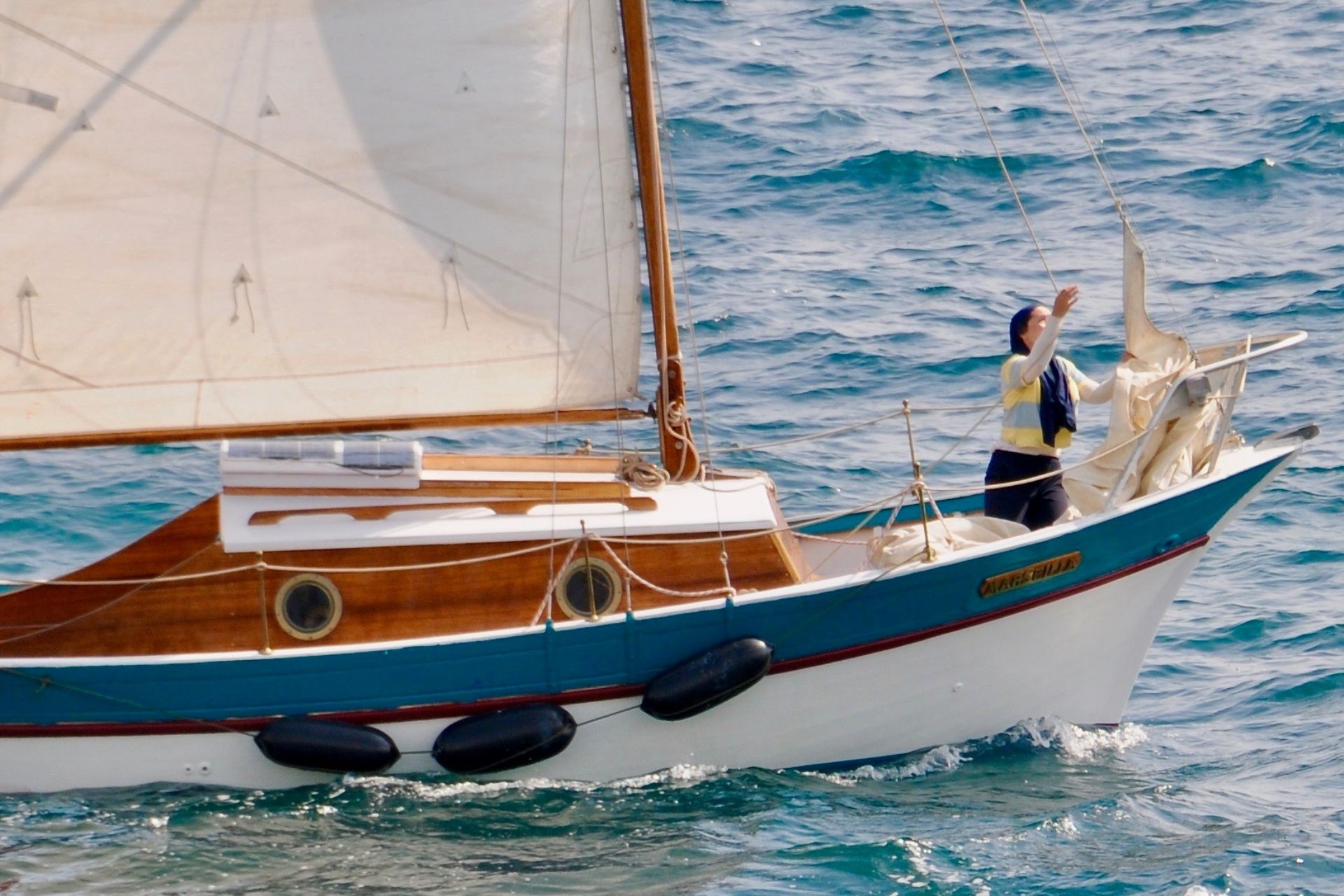 Sortie Voile Traditionnelle : Apprendre à Naviguer sur Vieux Gréement