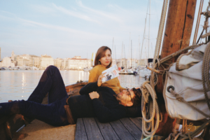 Découvrez les trésors cachés de Marseille lors d'une excursion organisée avec repas à bord. Naviguez à travers les eaux scintillantes, profitez d'une balade en bateau à Marseille et savourez un délicieux repas composé de spécialités locales.